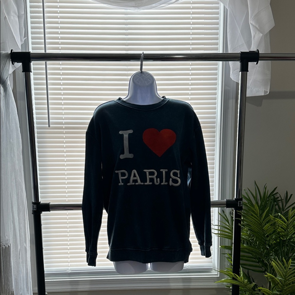 I Love Paris sweatshirt. NWOT